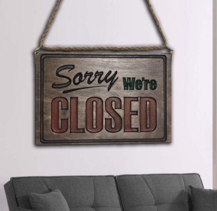 Sorry we're closed деревянная табличка для витрины