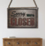 Sorry we're closed деревянная табличка для витрины