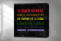Science is real надпись красный желтый зеленый черный - печать на холсте